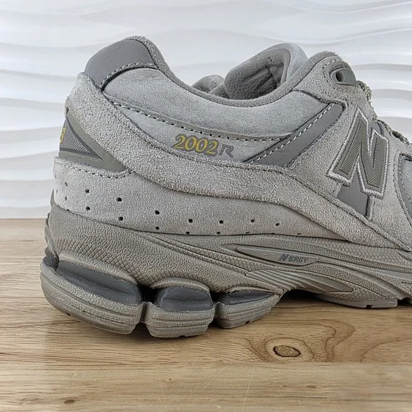 New Balance 2002R Sneakers Mens Size 8‎ D Incense Athletic Shoes ML2002RP